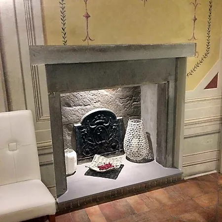 Renaissance Hotel 3*