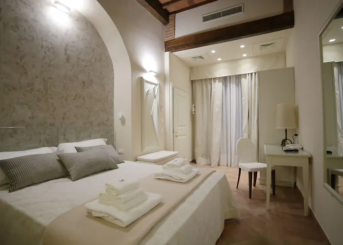 Hotel Renaissance 3*