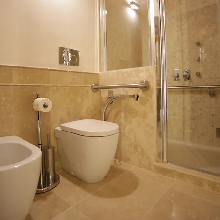 Hotell Renaissance 3*