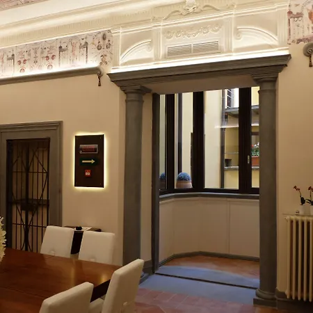 Hotel Renaissance 3*